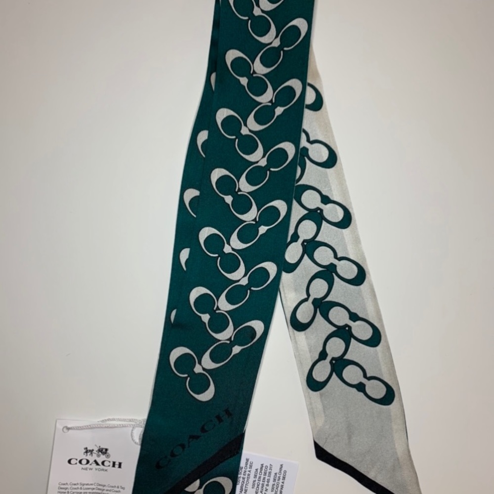 NWT Coach Signature C 100% Silk Twilly